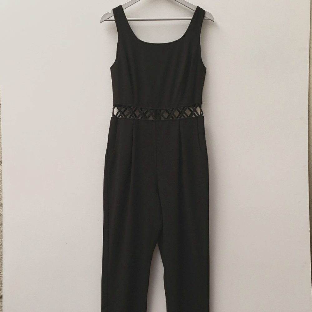 6 Shoreroad Black Sleveless Jumpsuit Strappy Criss Cross Waist Women's Size M